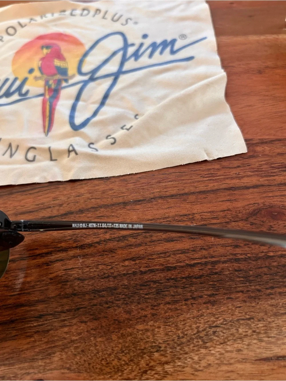 Maui Jim Ho'okipa Titanium Rimless sunglasses with Brown Lenses with case/ cloth